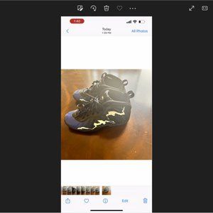 NIKe little posite big kid    size  5.5  in good condition USED''